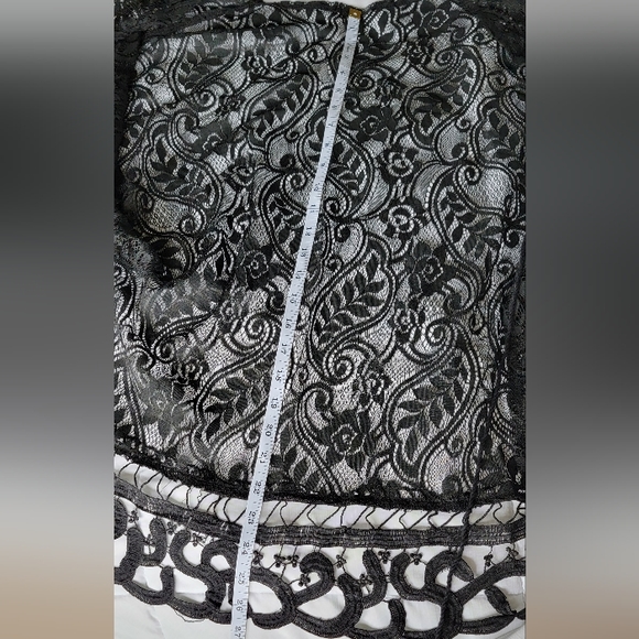 Plus Dolman Sleeve Tie Front Lace Kimono - Picture 4 of 5